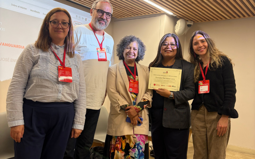 (Español) La periodista y académica mexicana Daniela Mendoza, ganadora de los Premios Miguel Hernández para la Libertad de Prensa